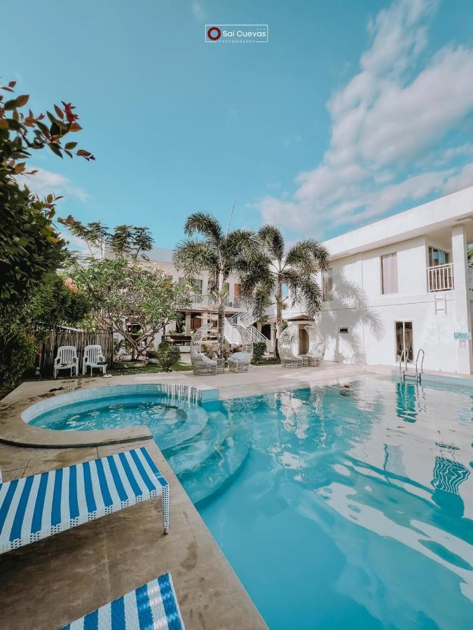 A Villas Resort & Restaurant Zamboanguita  Buitenkant foto
