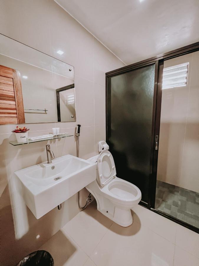 A Villas Resort & Restaurant Zamboanguita  Buitenkant foto